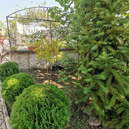 Villa Platinum Tskaltubo Buitenkant foto
